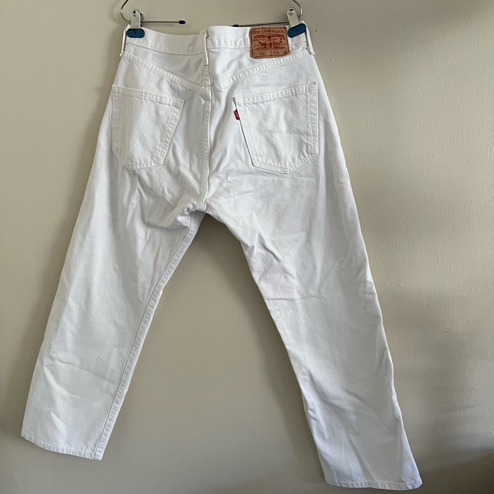 White Levi’s Jeans - Picture 4 of 5